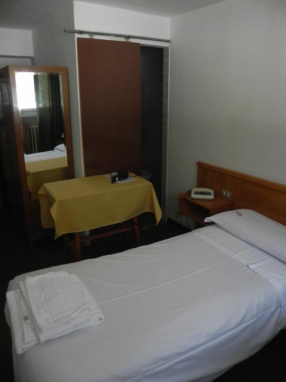 Hotel Nuovo Pecetto Макуньяга Номер фото